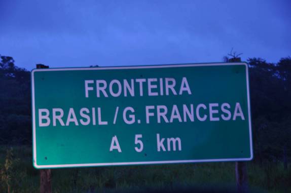 Chegando perto da fronteira! (na viagem entre Macapá e Oiapoque - AP)